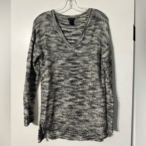 Ann Taylor Factory Small V-Neck Tunic style Sweater